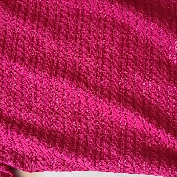 Jaclyn Smith pink top - Picture 8 of 8